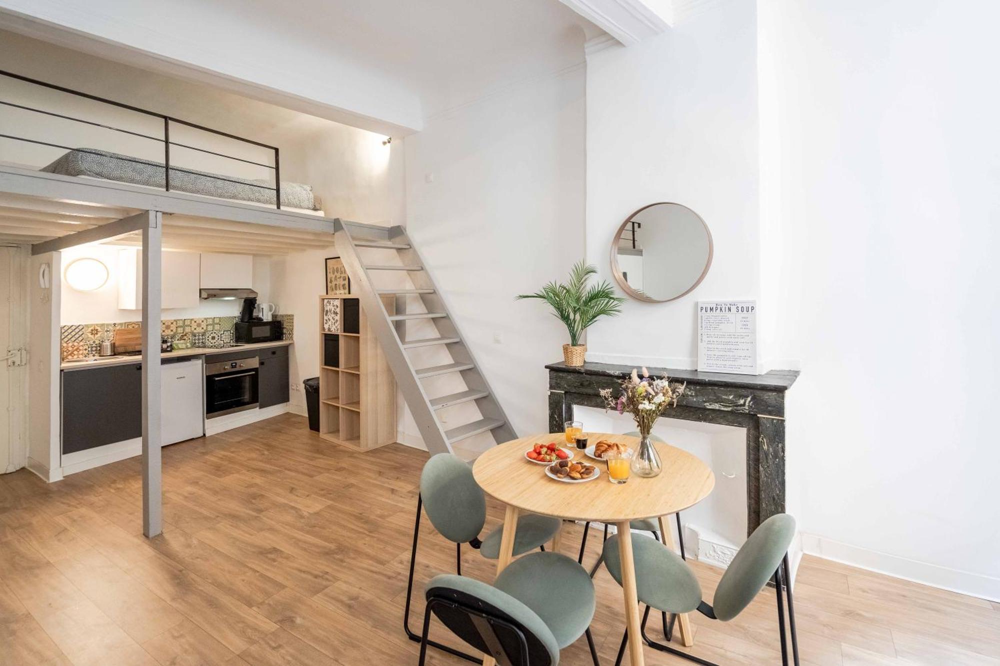 Studio Mezzanine Aumone Vieille Aix-en-Provence Bagian luar foto